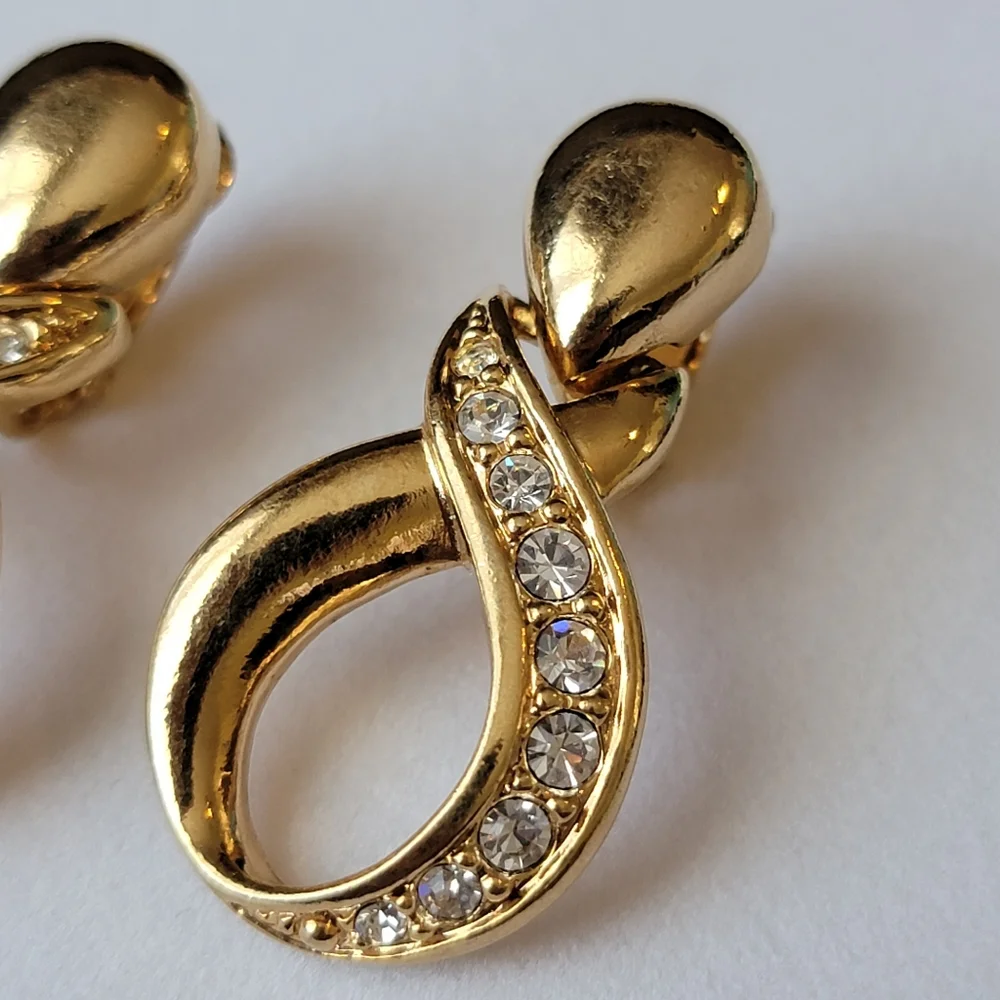 Vintage Gold Twist Rhinestone Clip-on Earrings Avon